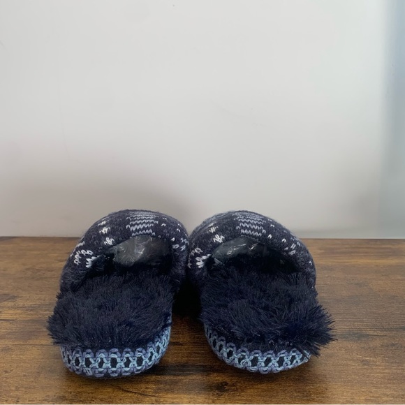 𝅺MUK LUKS Dark Sapphire Fritzie Slipper Women’s slip on Size Small NWOT - Picture 9 of 10